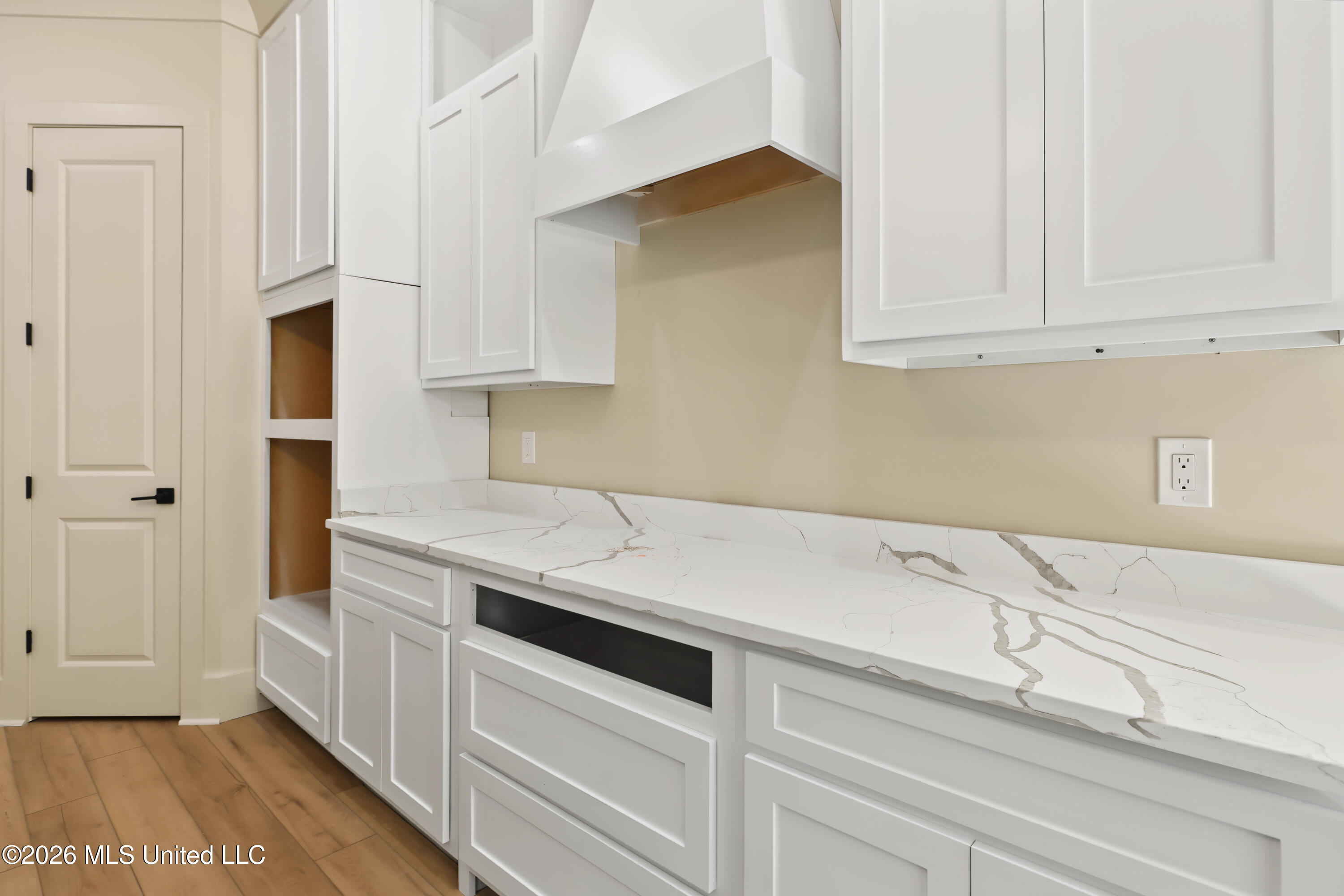 11033 Grace Drive Property Photo 13