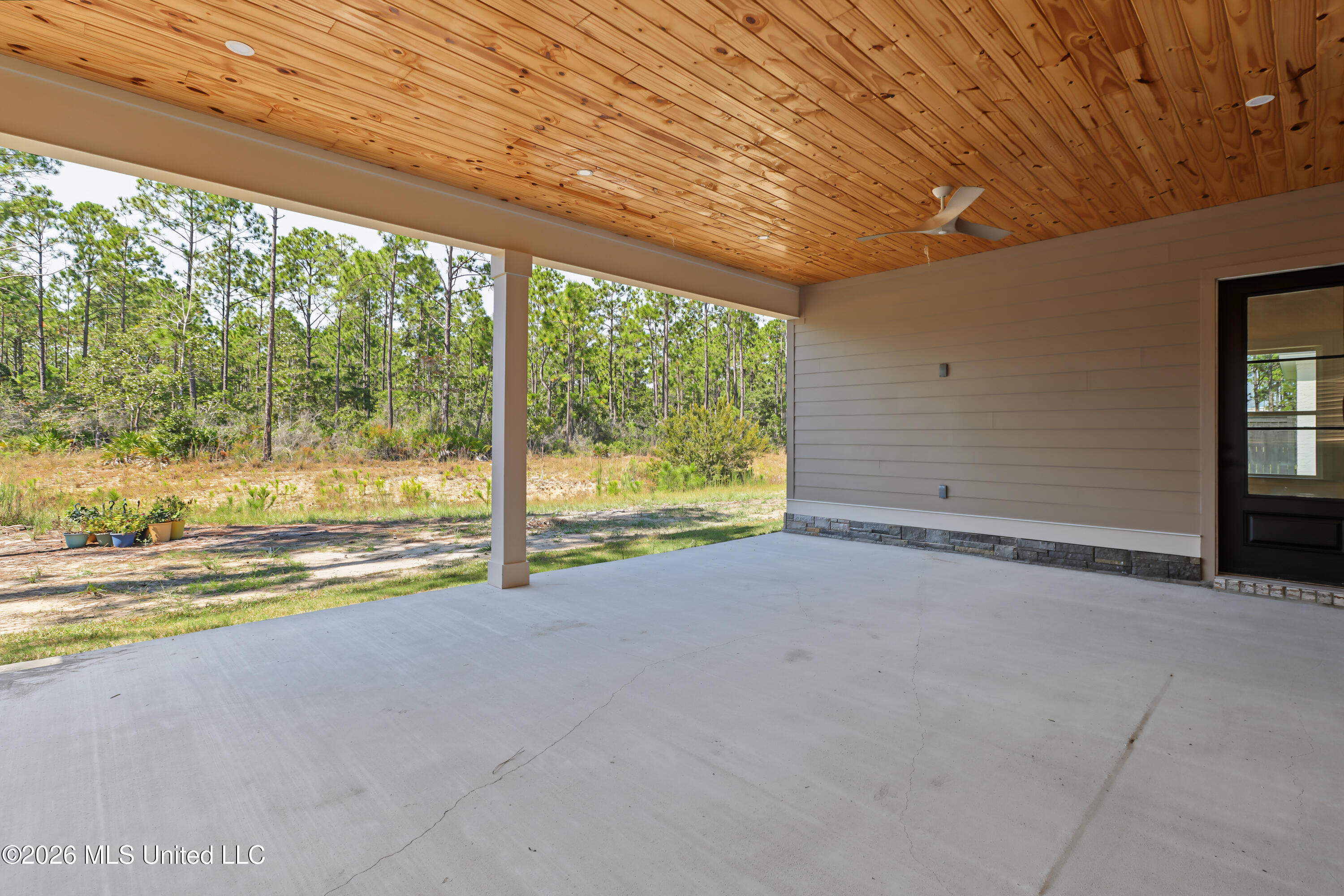 11033 Grace Drive Property Photo 22