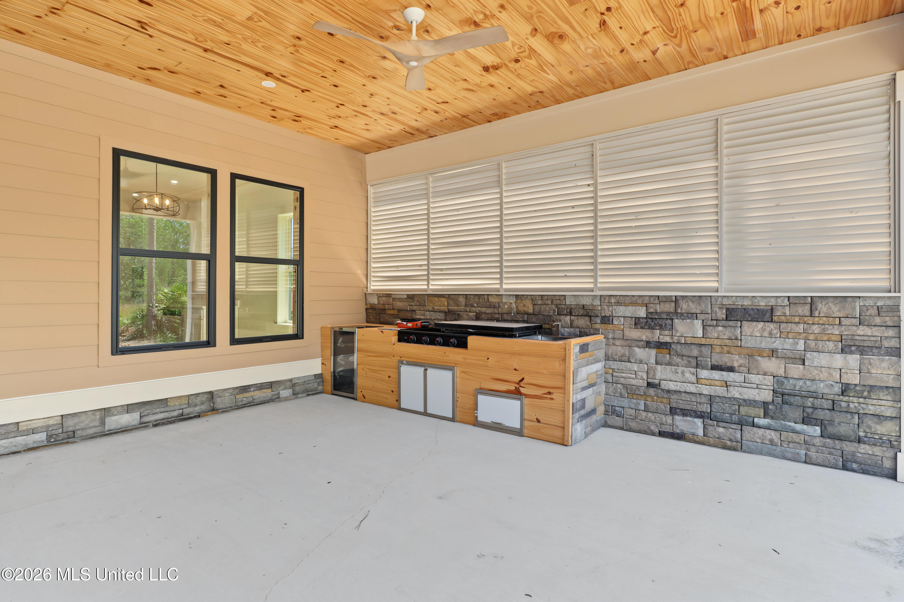 11033 Grace Drive Property Photo 24