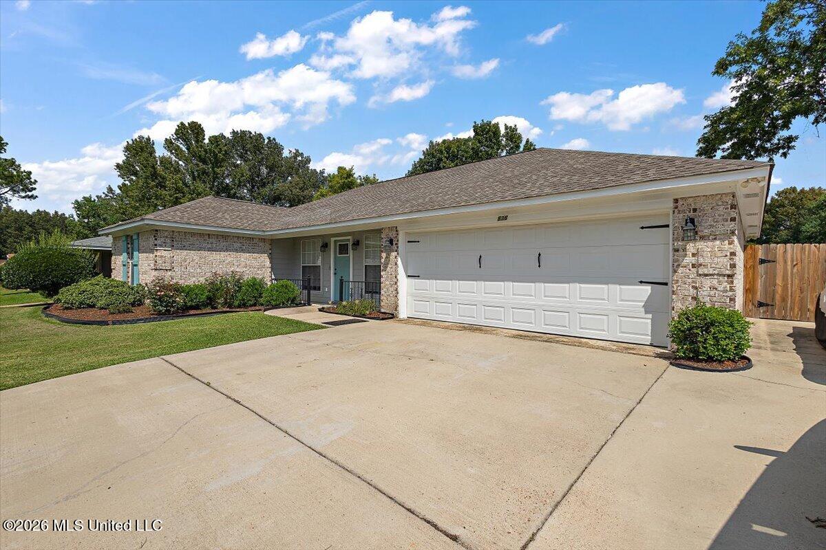 836 Cherry Ridge Drive Property Photo 2