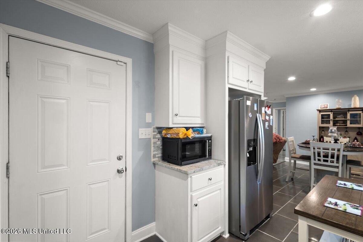 836 Cherry Ridge Drive Property Photo 12