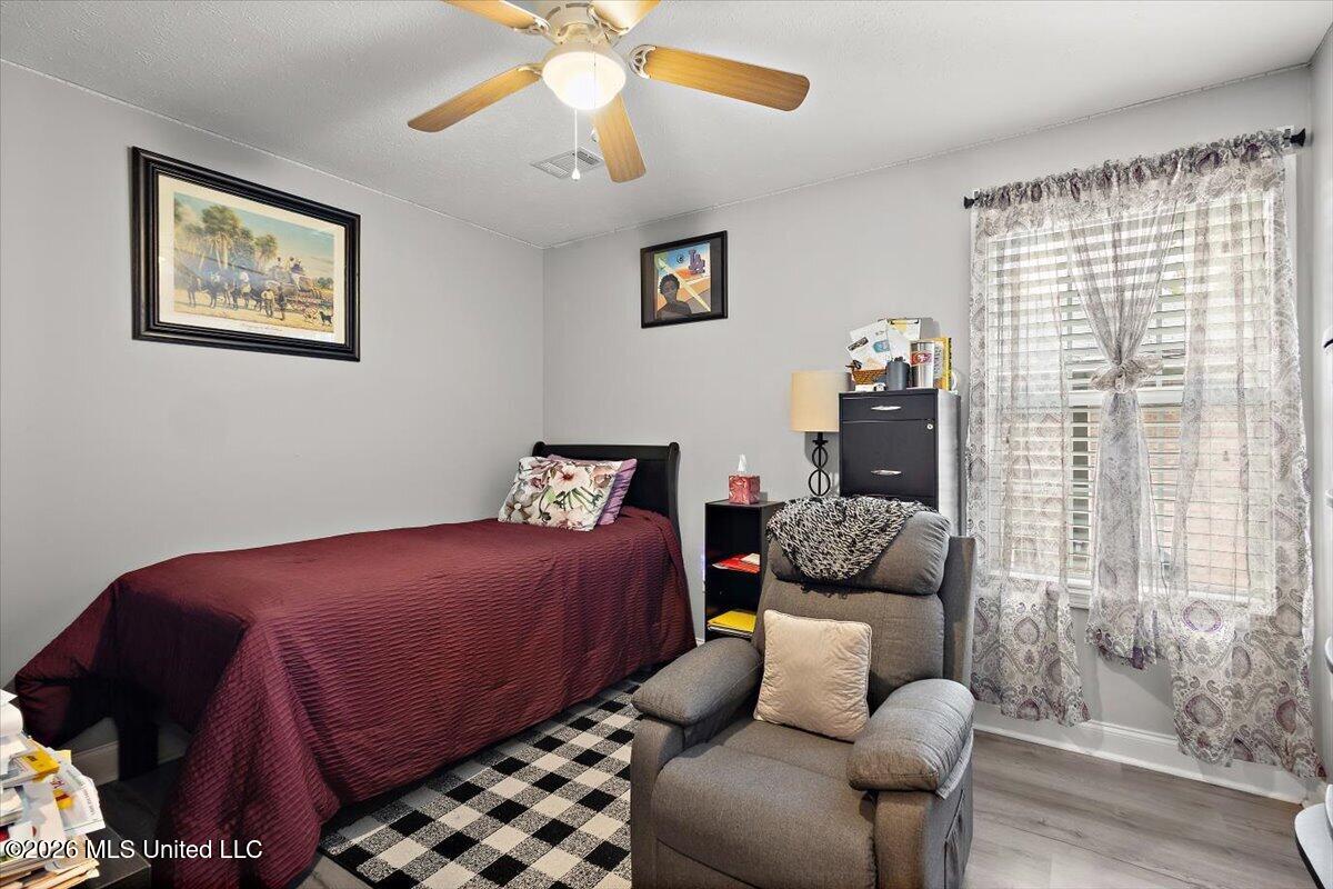 836 Cherry Ridge Drive Property Photo 16
