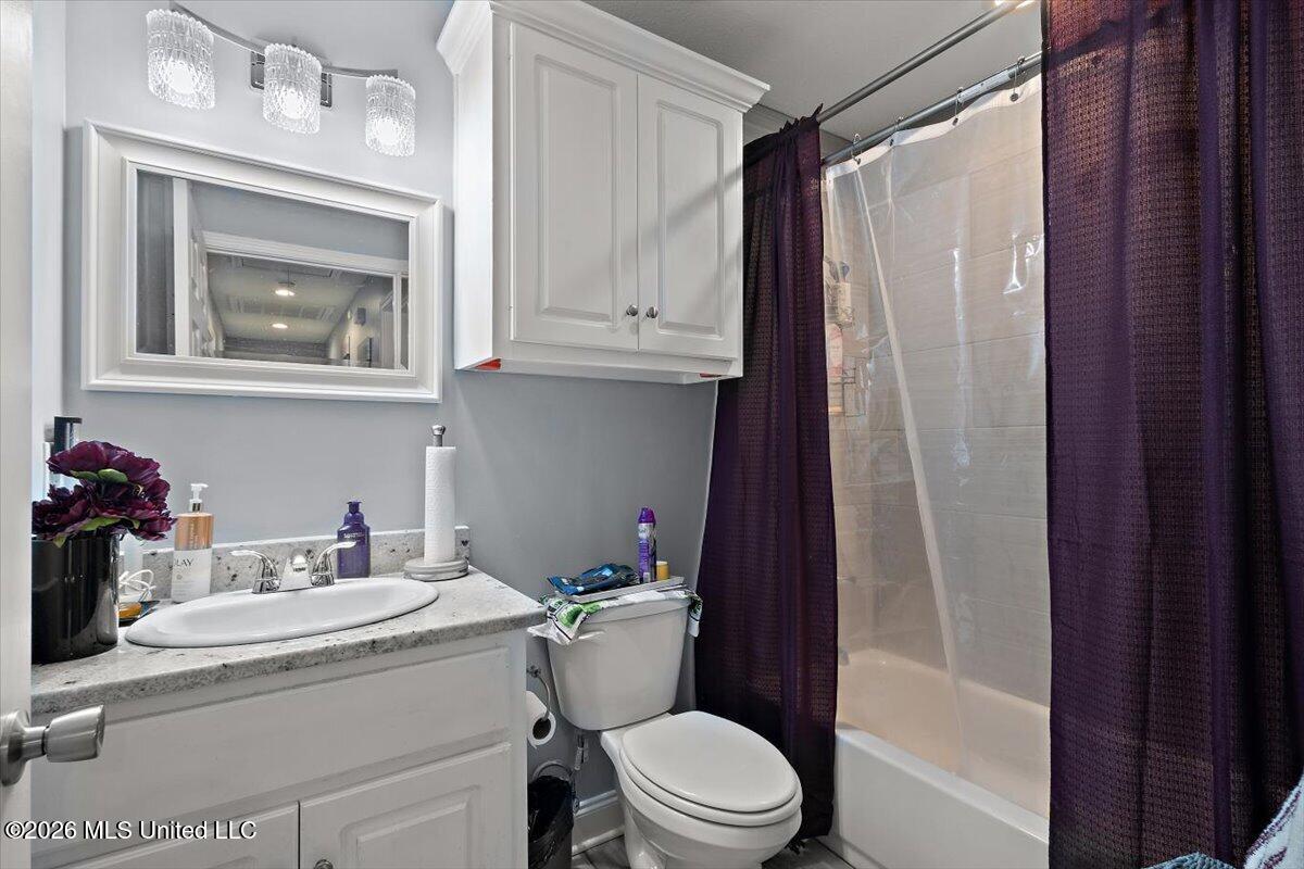 836 Cherry Ridge Drive Property Photo 17