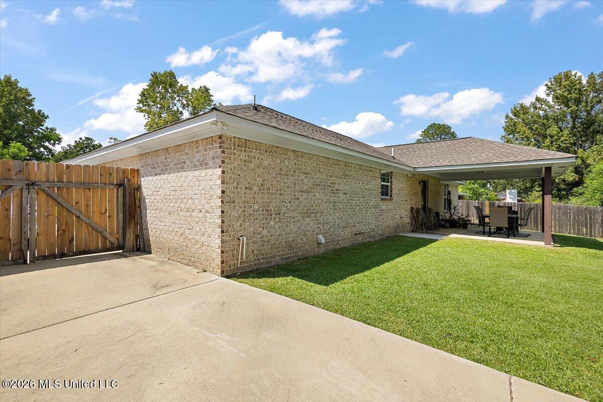 836 Cherry Ridge Drive Property Photo 22