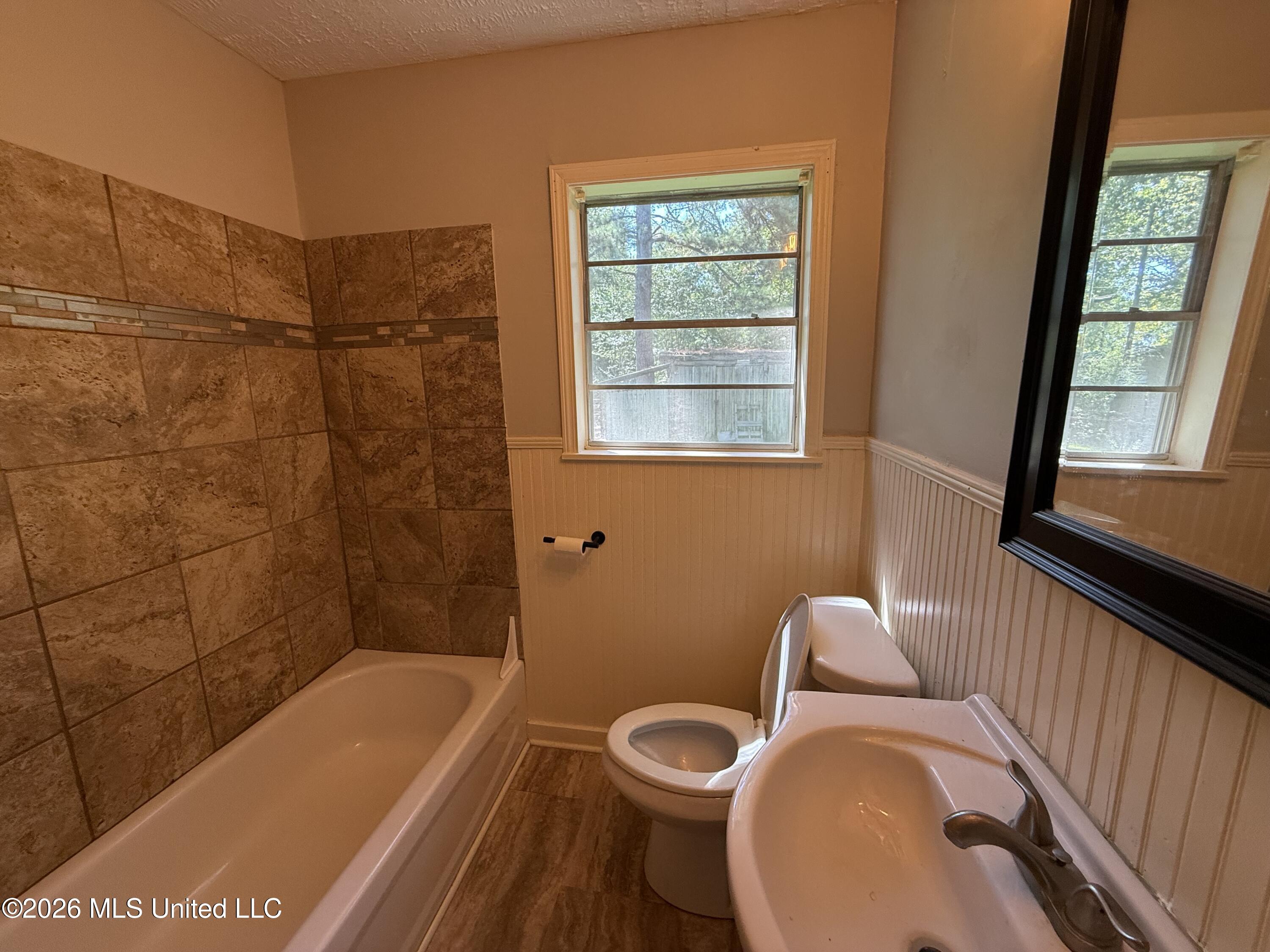 4161 Shelton Street Property Photo 12