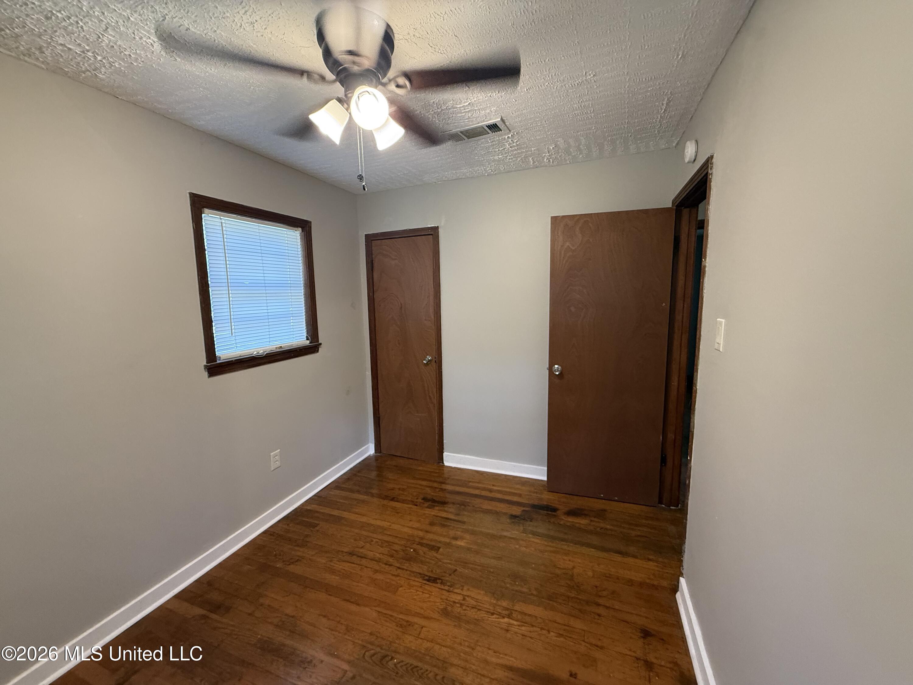 4161 Shelton Street Property Photo 17
