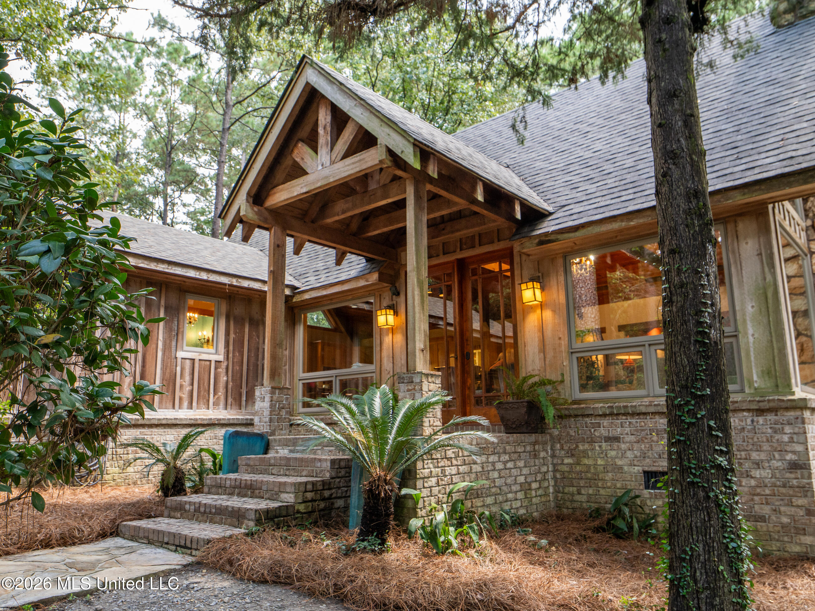 290 Hickory Hills Loop Property Photo 3