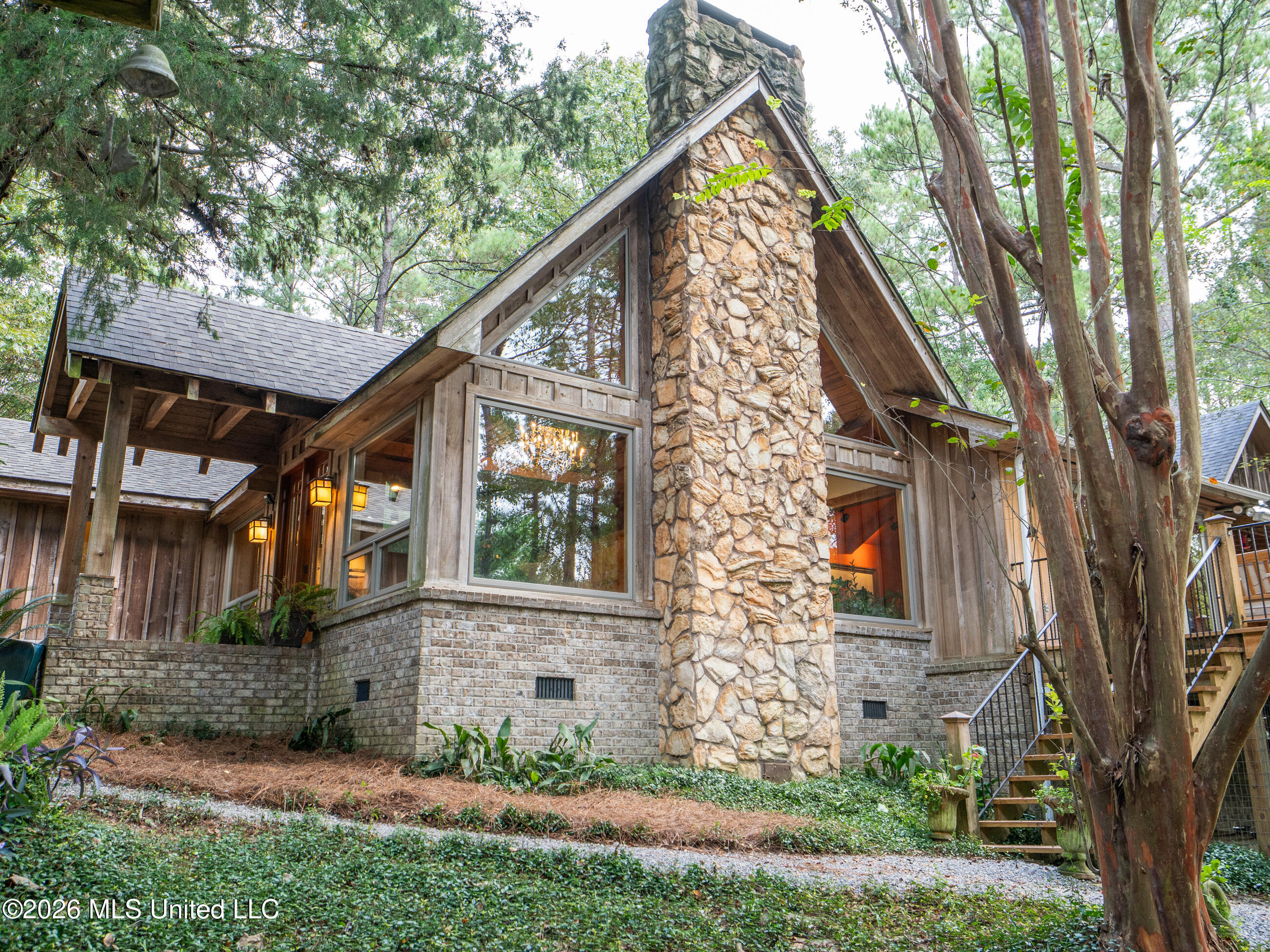 290 Hickory Hills Loop Property Photo 4