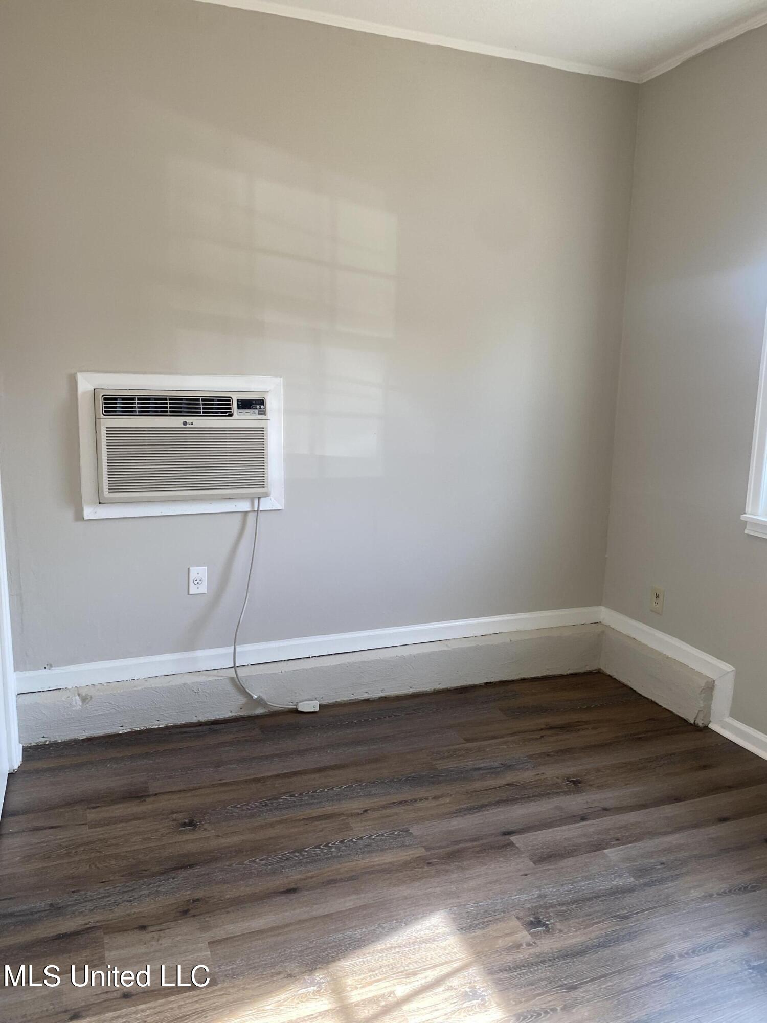 926 Oaklawn Place Property Photo 11