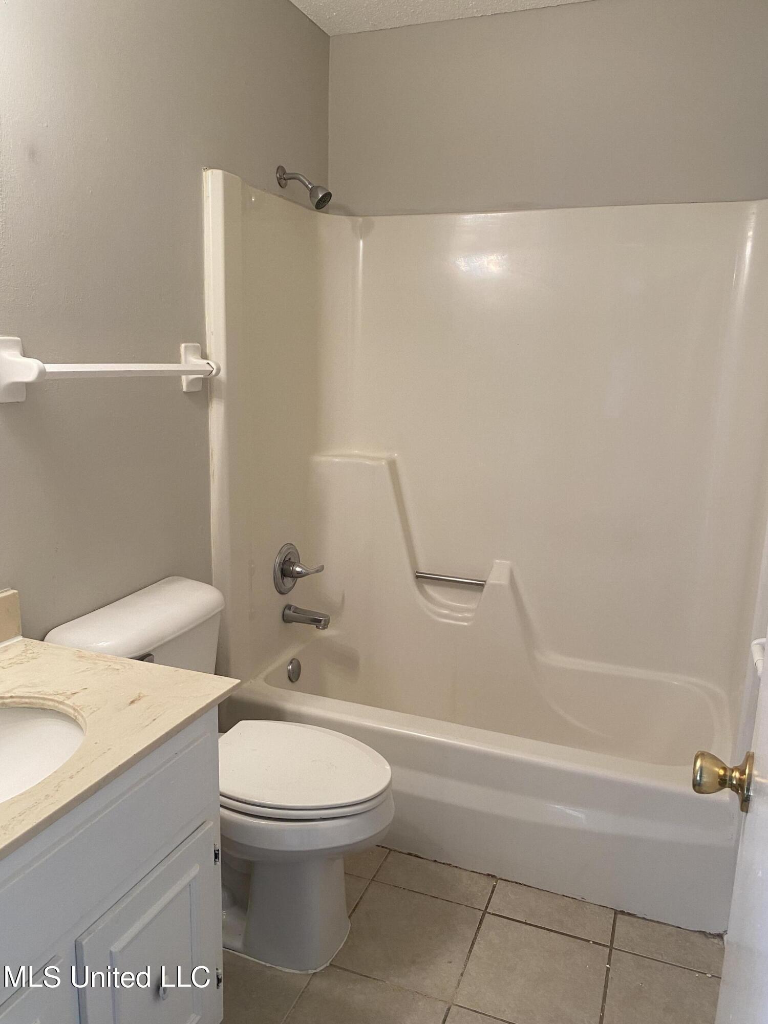 926 Oaklawn Place Property Photo 15