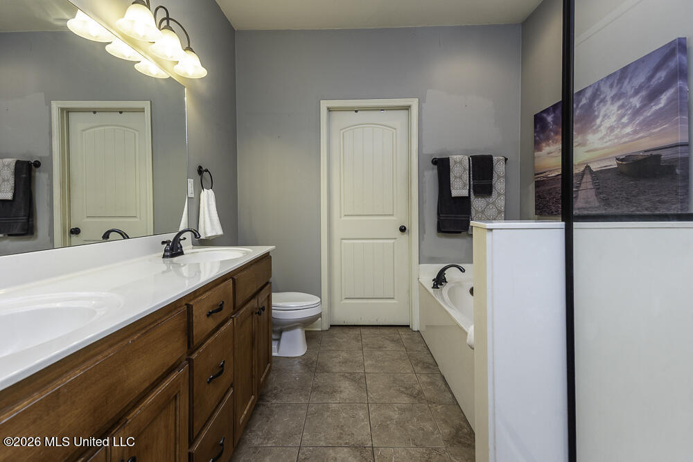 664 Robertson Way Property Photo 19