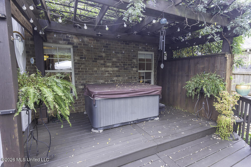 664 Robertson Way Property Photo 31