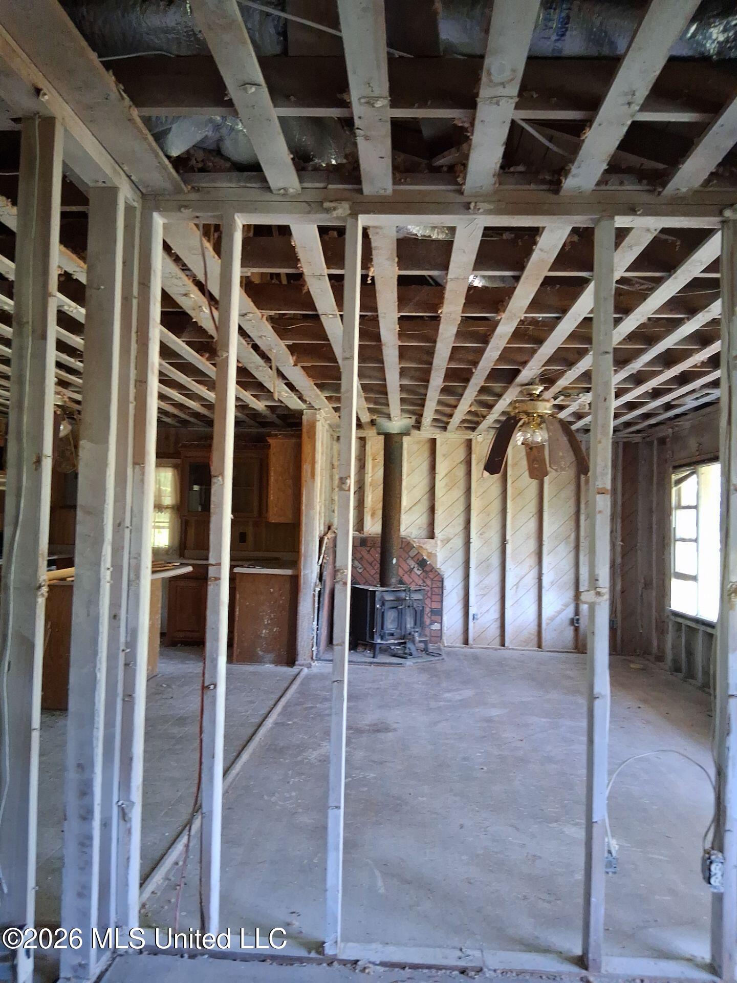 1610 Moonmist Drive Property Photo 5