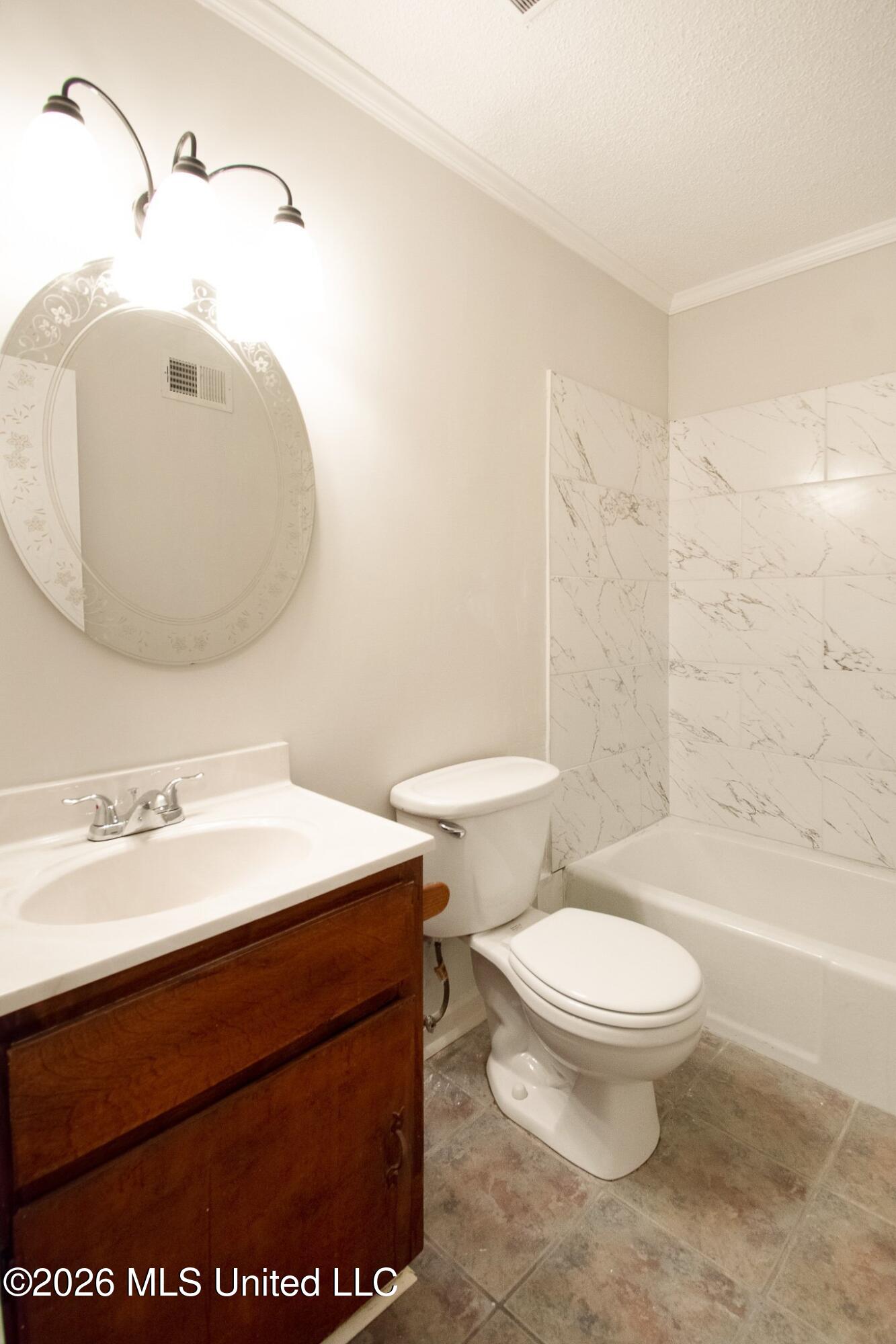 7396 Meadowbrook Drive Property Photo 10
