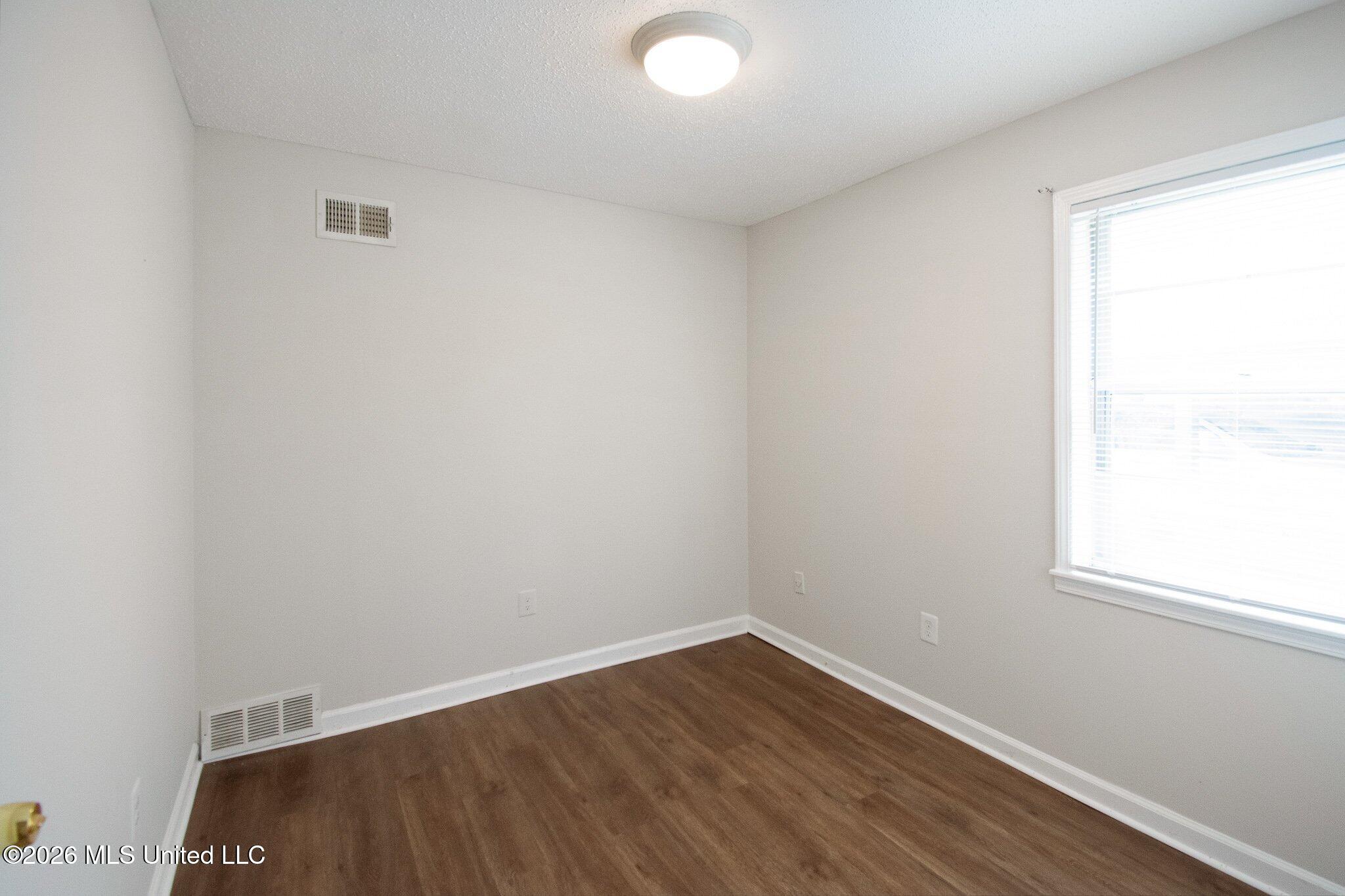 7396 Meadowbrook Drive Property Photo 13