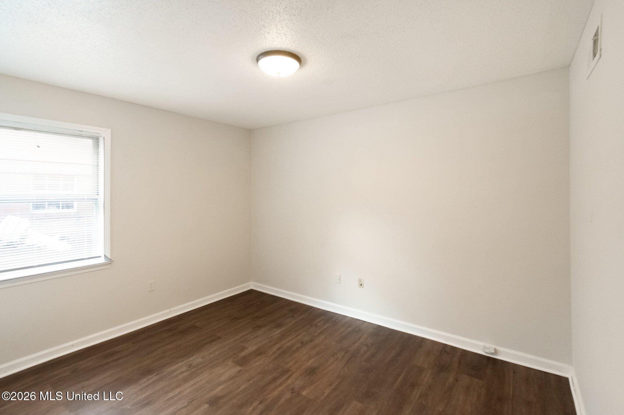 7396 Meadowbrook Drive Property Photo 16