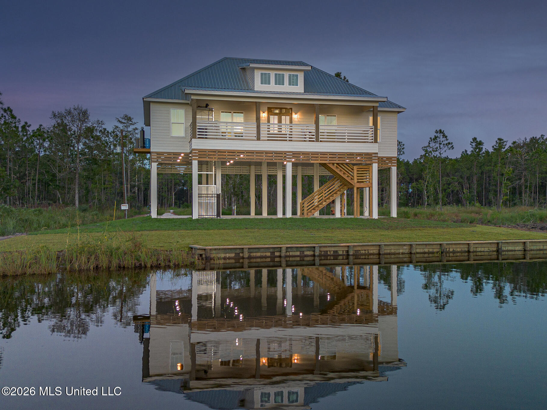 13075 Enciente Point Drive Property Photo 1