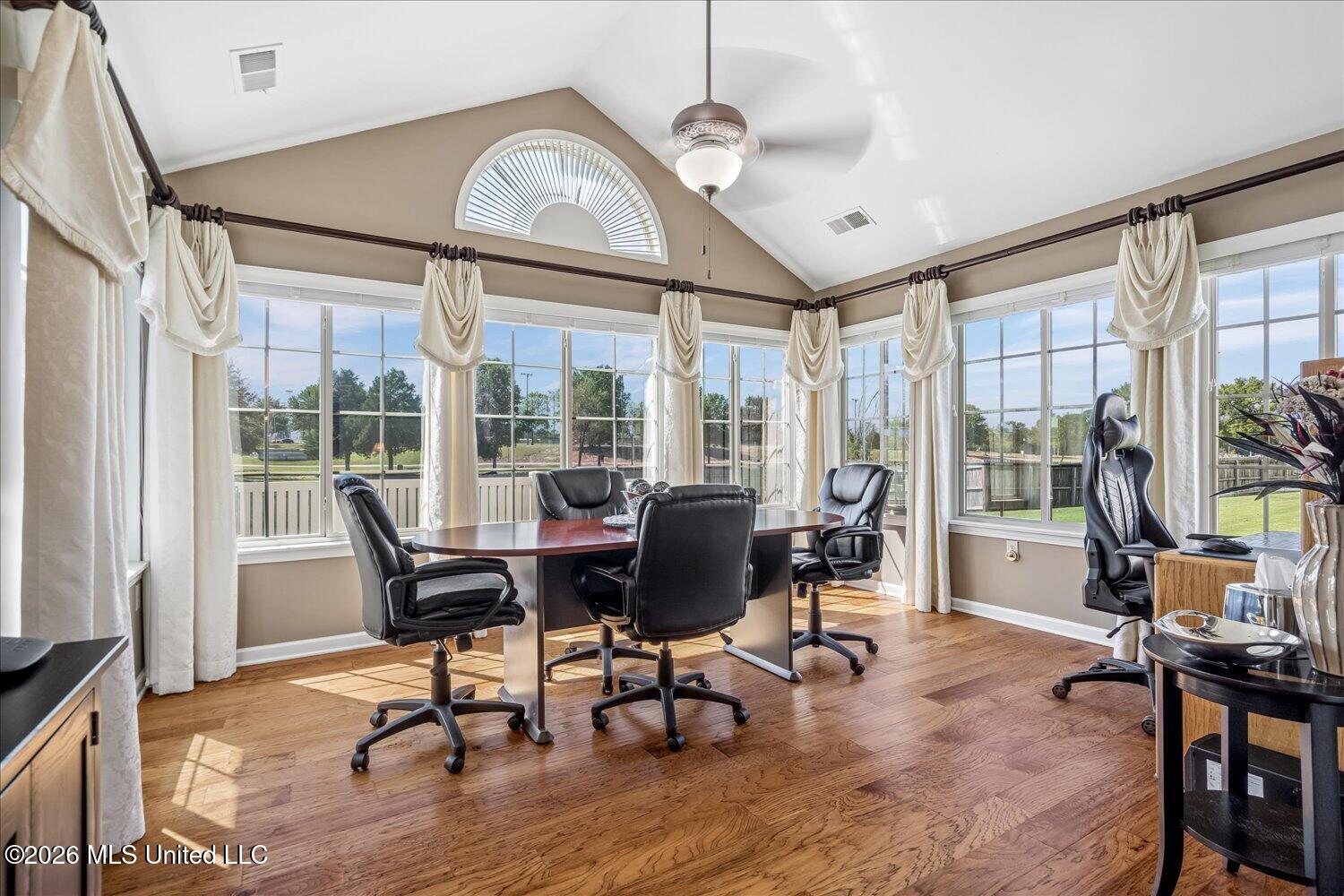 8665 Parkview Oaks Circle Property Photo 11