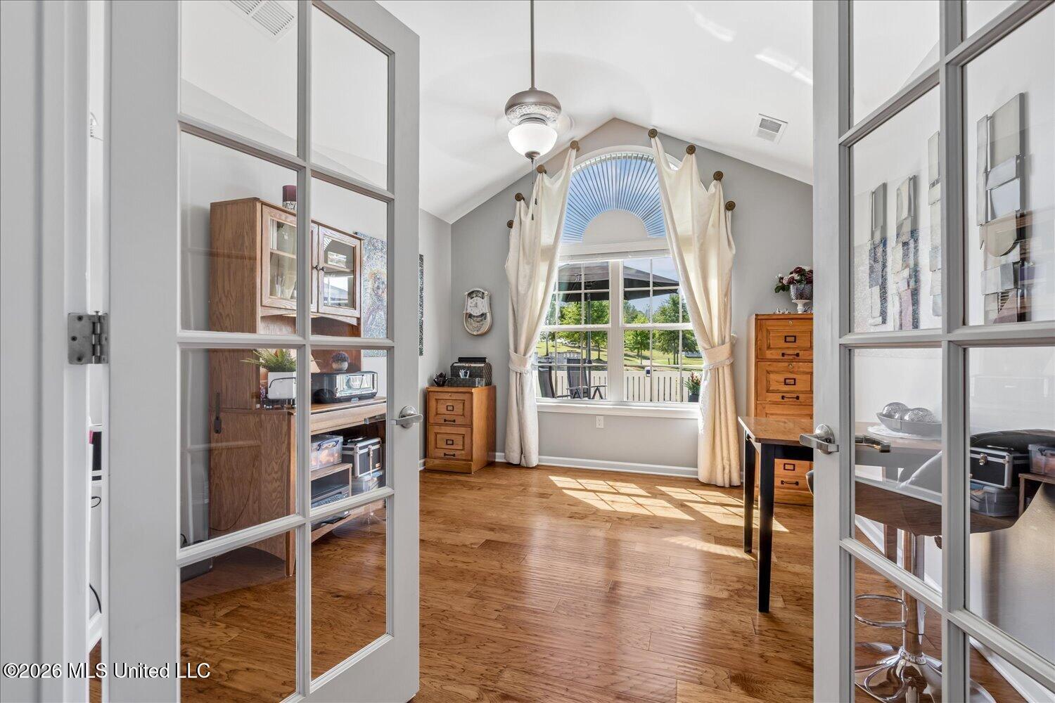 8665 Parkview Oaks Circle Property Photo 13