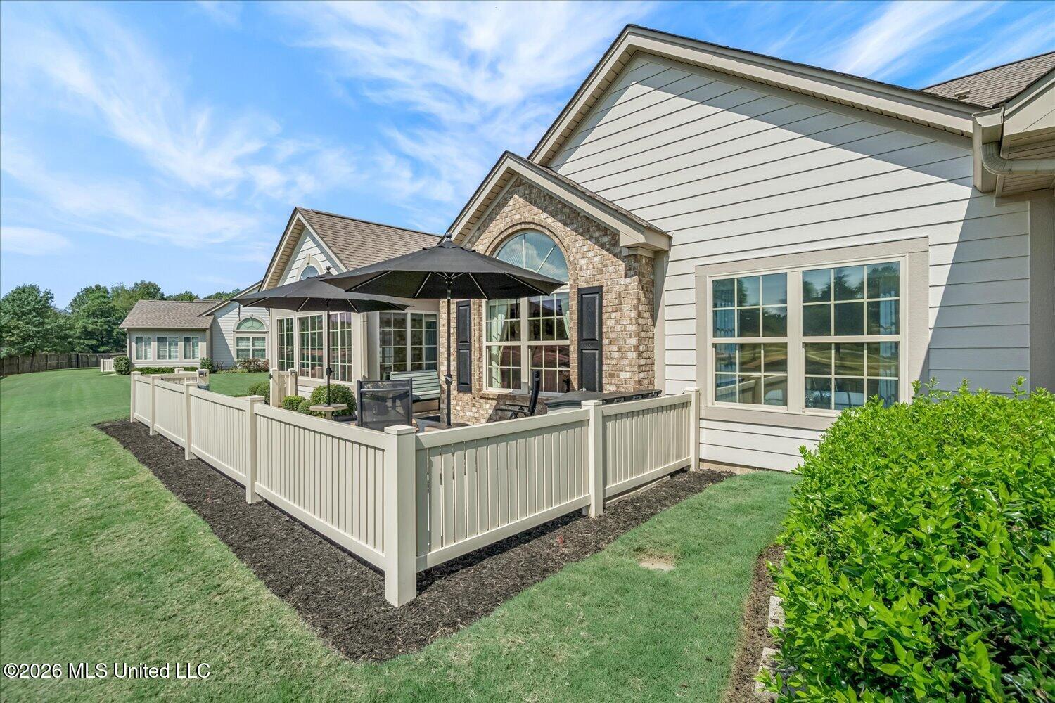 8665 Parkview Oaks Circle Property Photo 31