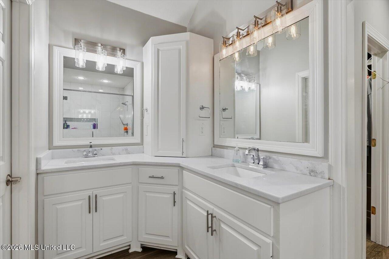 104 Saxony Court Property Photo 22