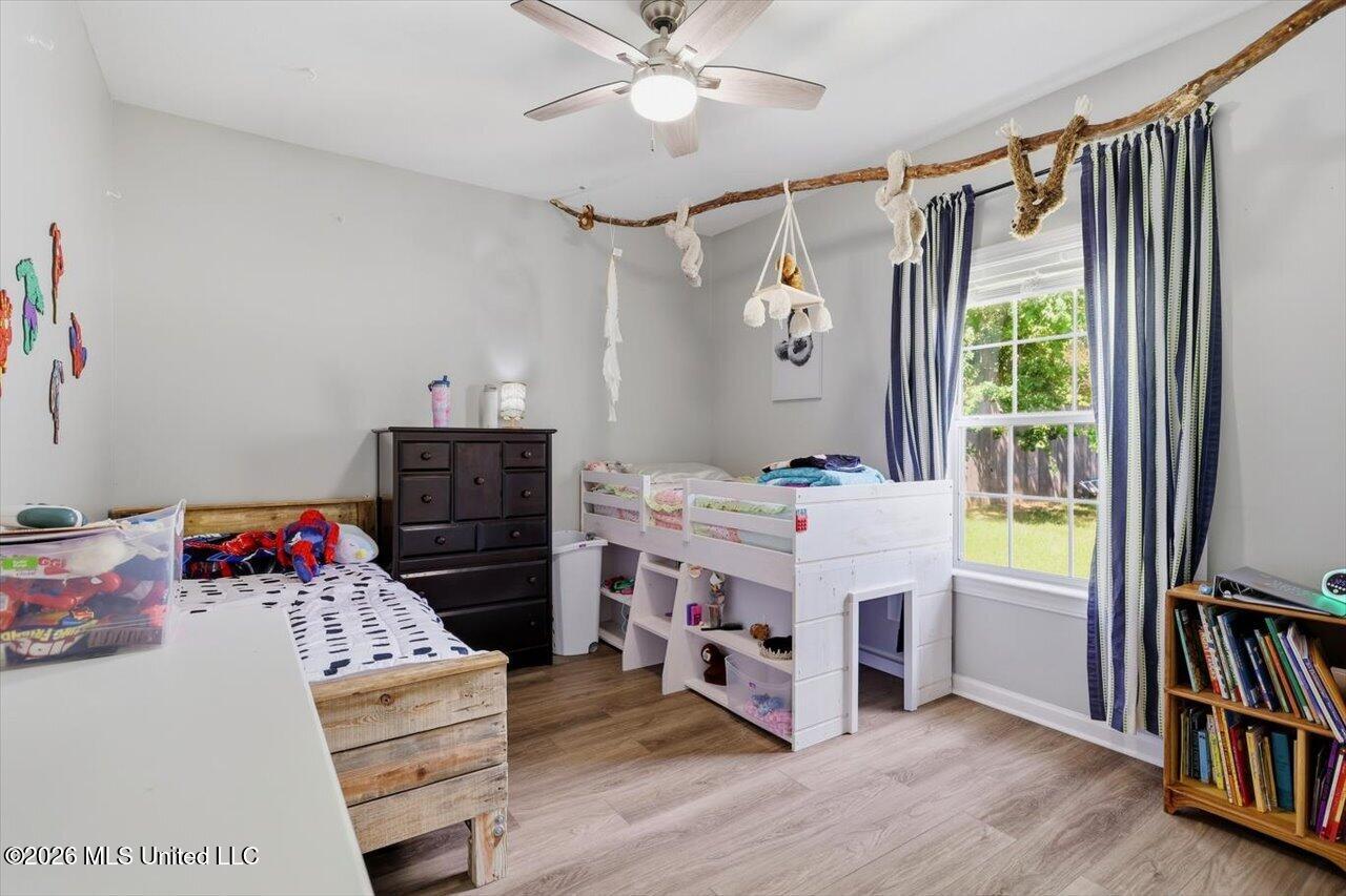 104 Saxony Court Property Photo 29