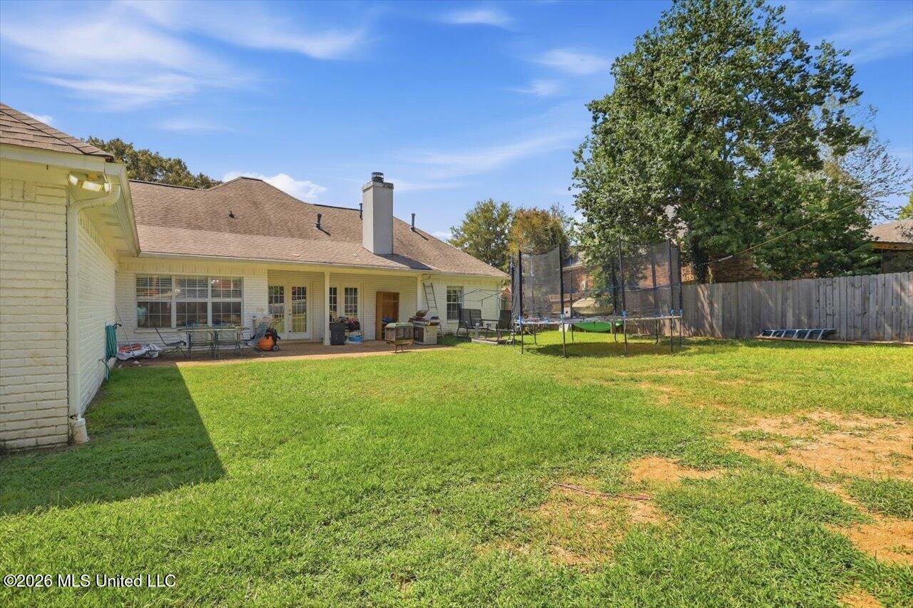 104 Saxony Court Property Photo 34