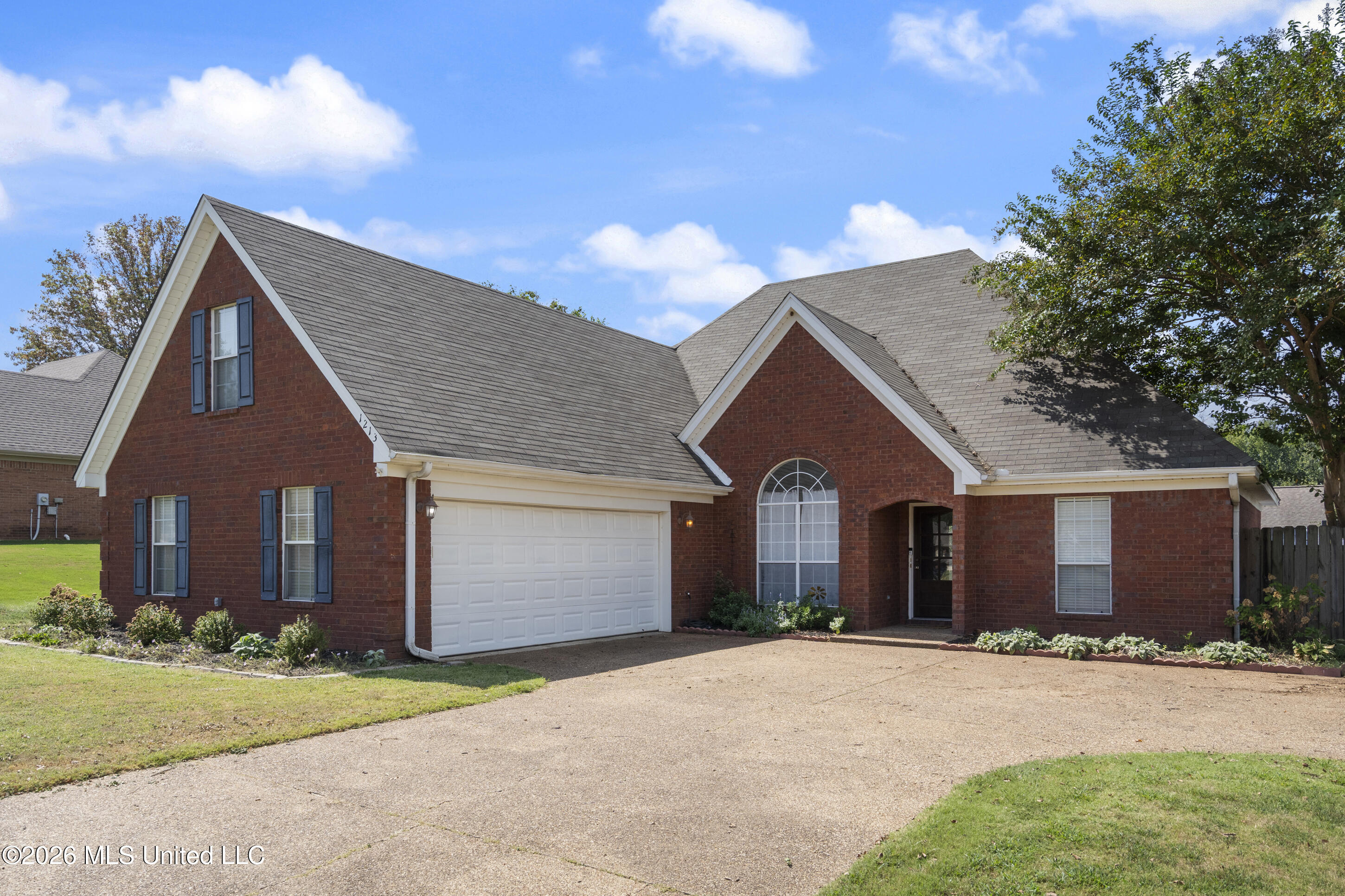 1213 Pontotoc Street Property Photo 2