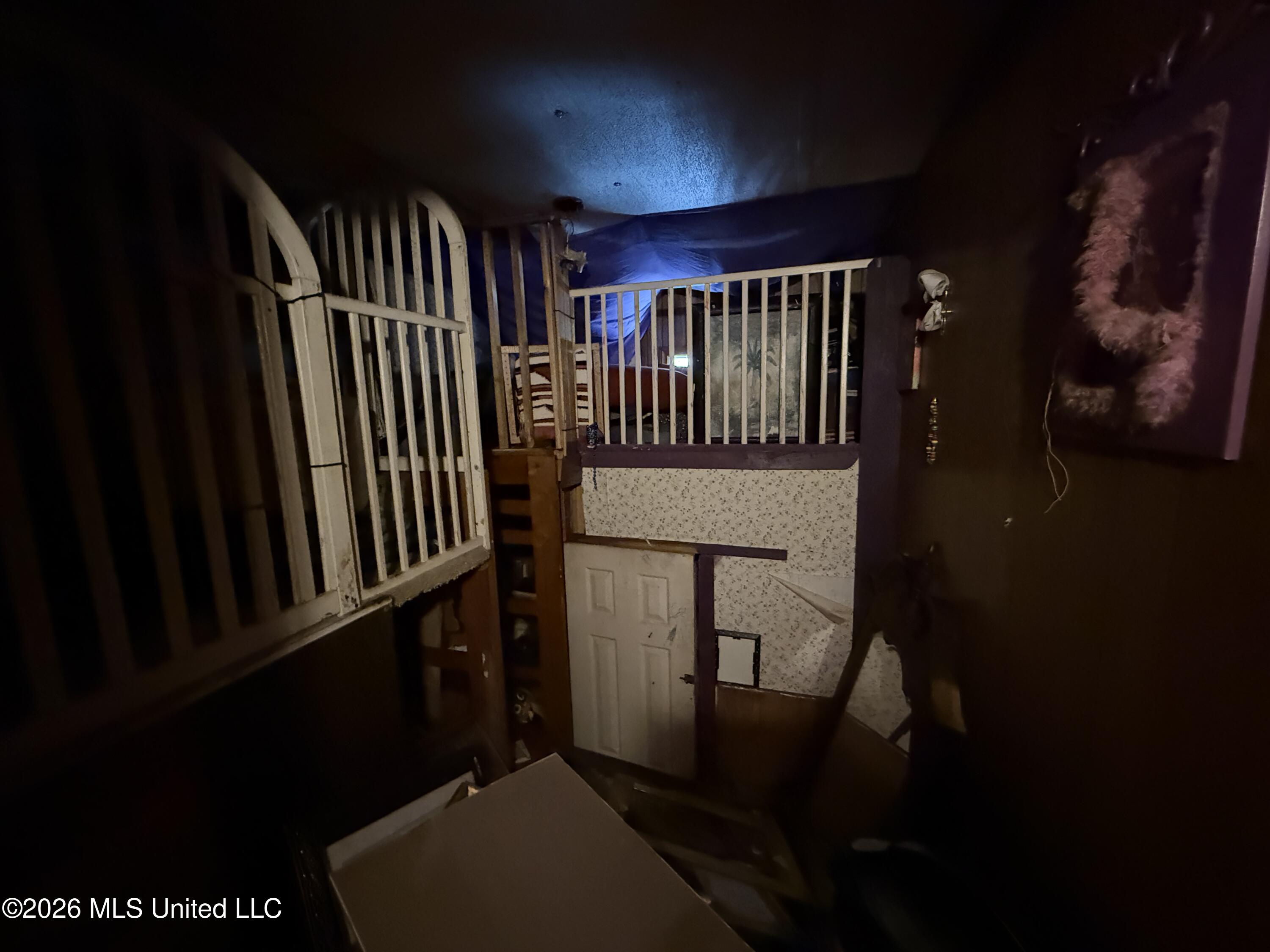 8601 Edgewater Boulevard Property Photo 7