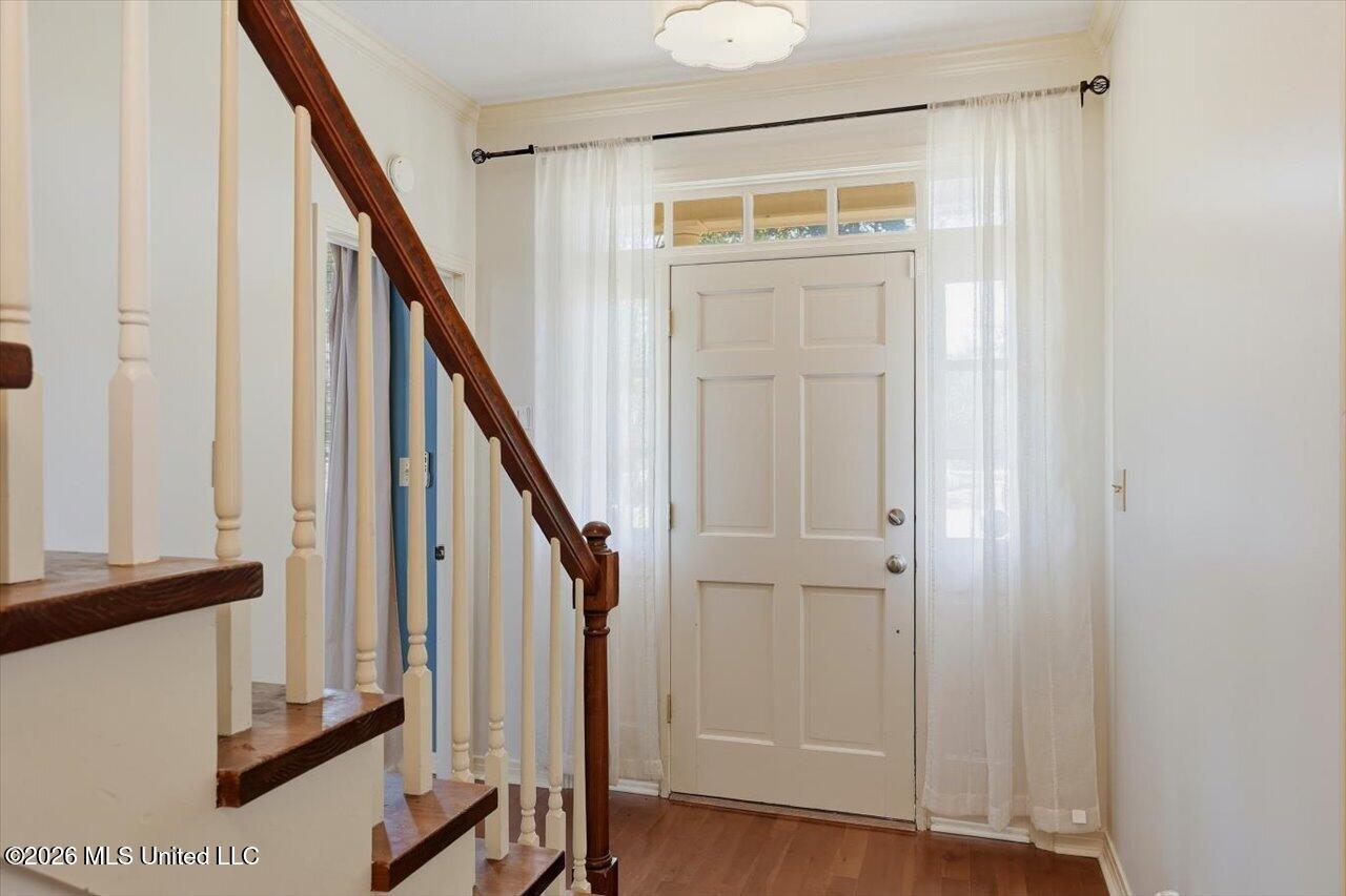 911 Tetbury Place Property Photo 3