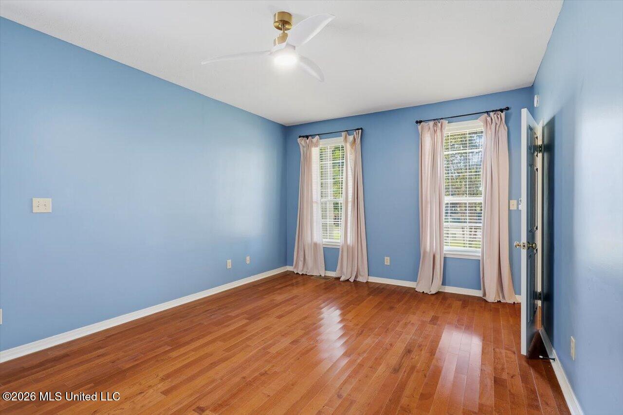 911 Tetbury Place Property Photo 8