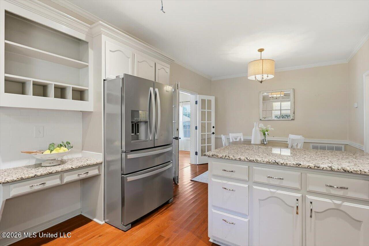 911 Tetbury Place Property Photo 16