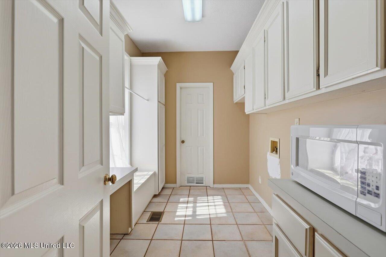 911 Tetbury Place Property Photo 18