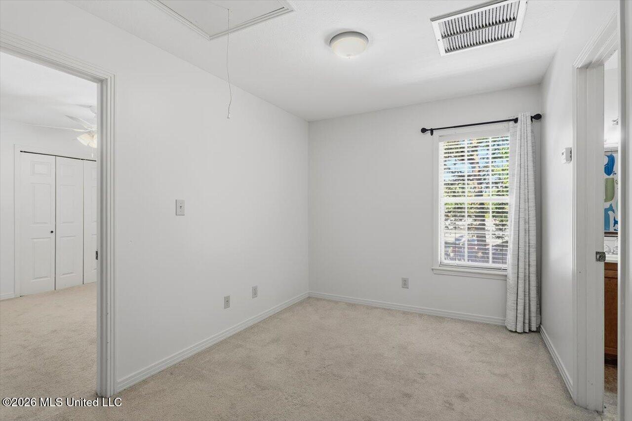 911 Tetbury Place Property Photo 19