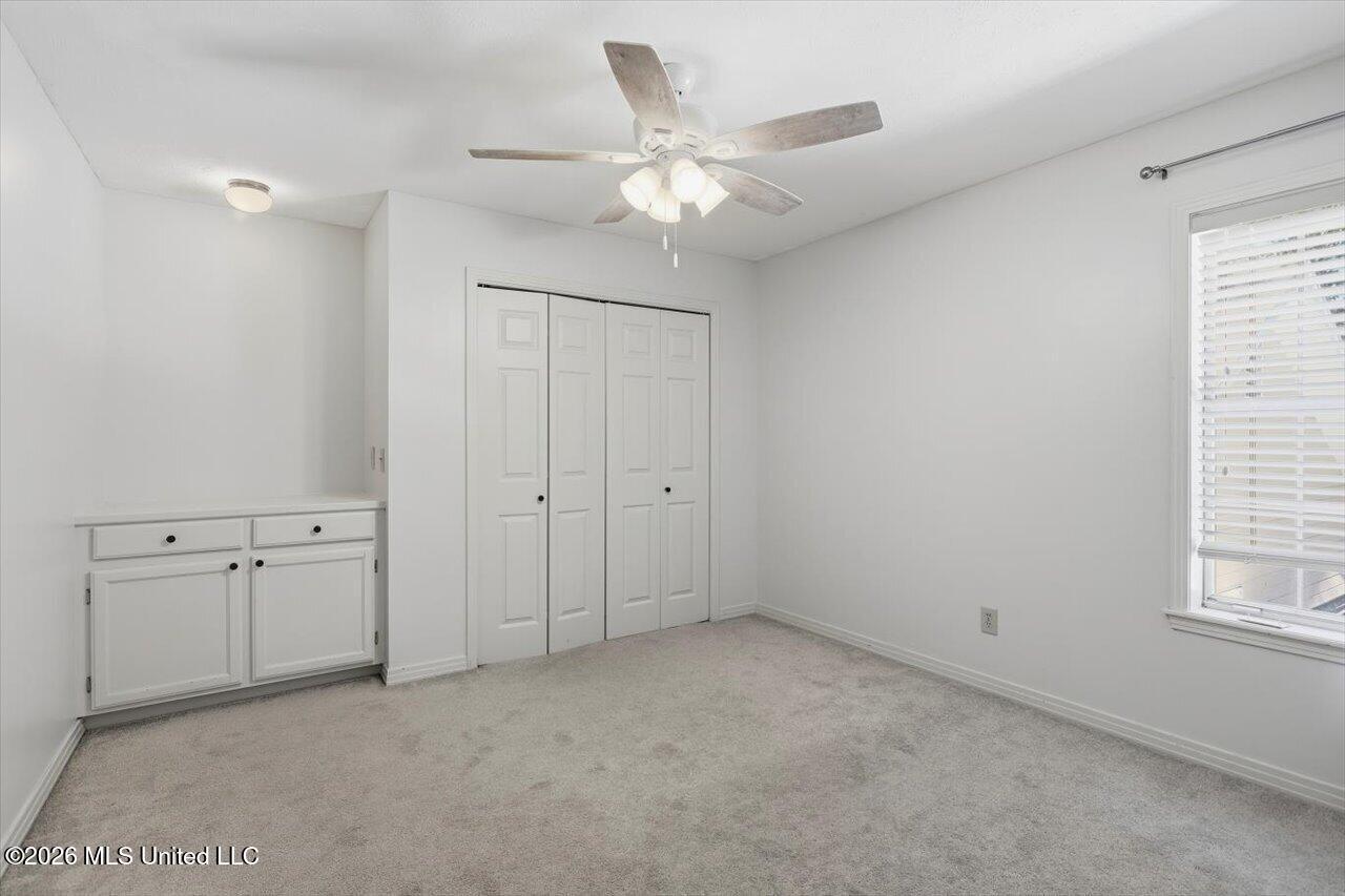 911 Tetbury Place Property Photo 23
