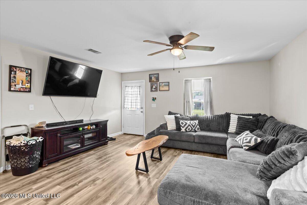 210 Buddy Finch Road Property Photo 7