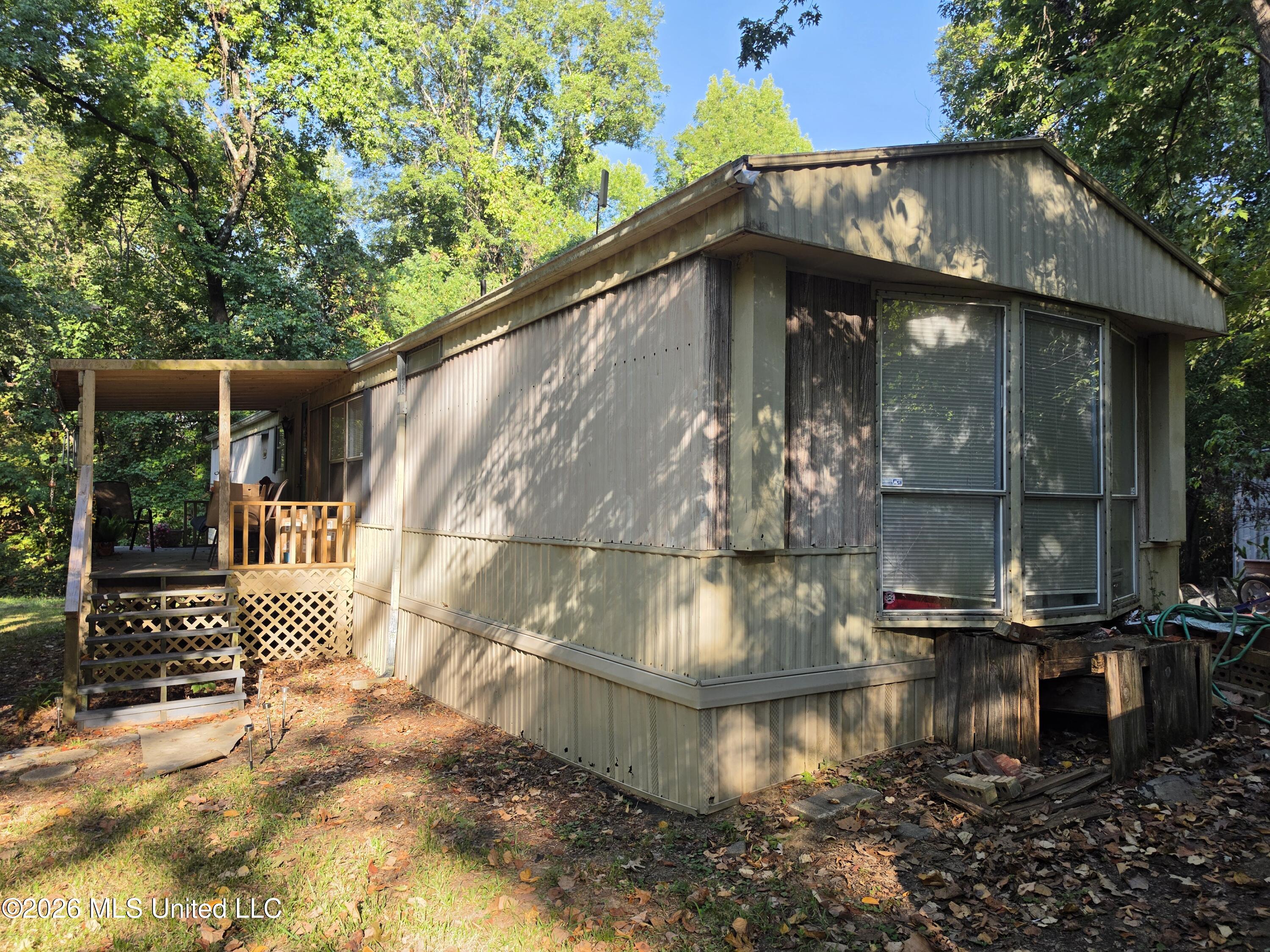 3715 Bird Cove Property Photo 2