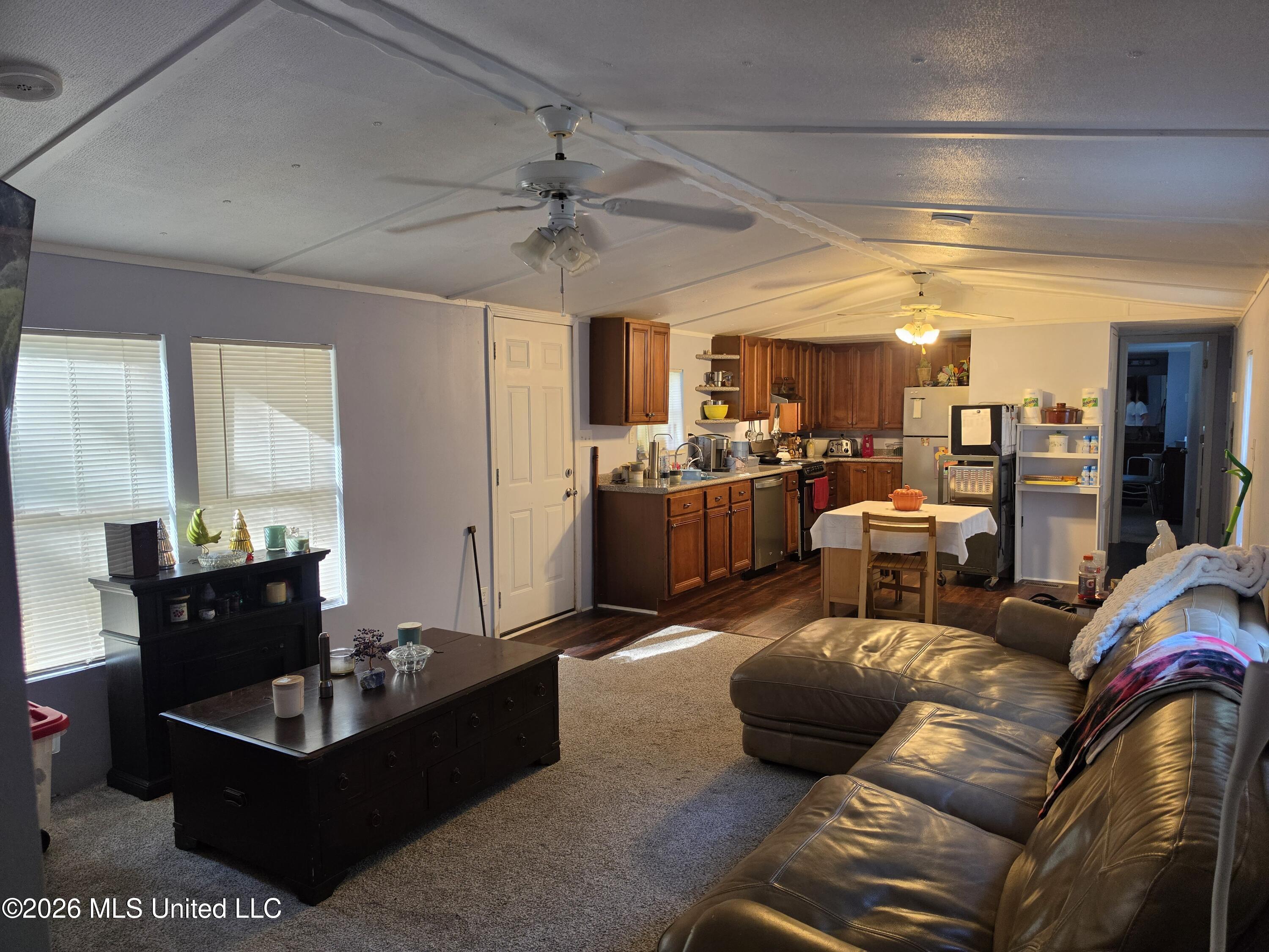 3715 Bird Cove Property Photo 6