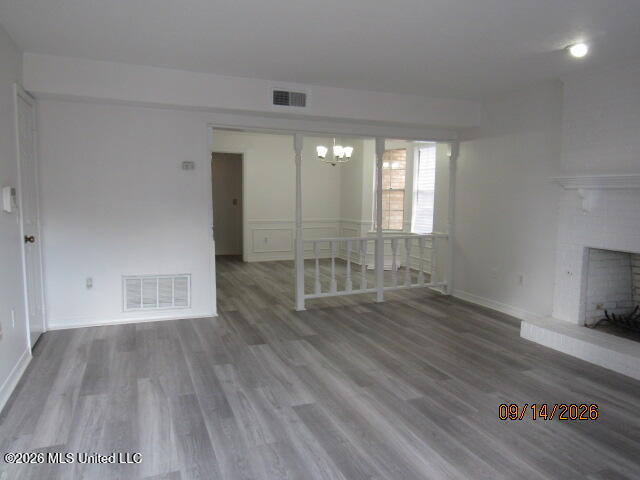 1501 Jamestown Way Property Photo 2