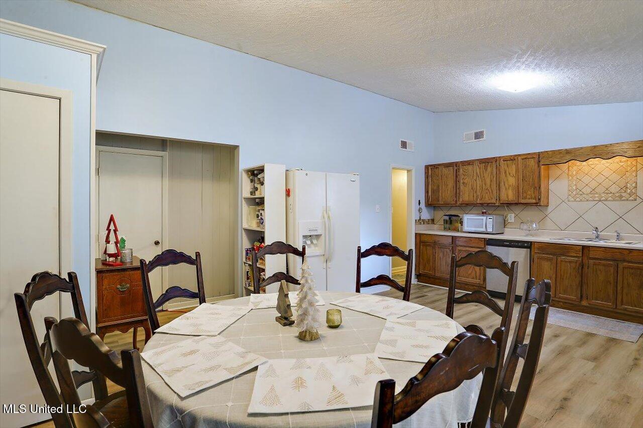 532 Bellevue Street Property Photo 13