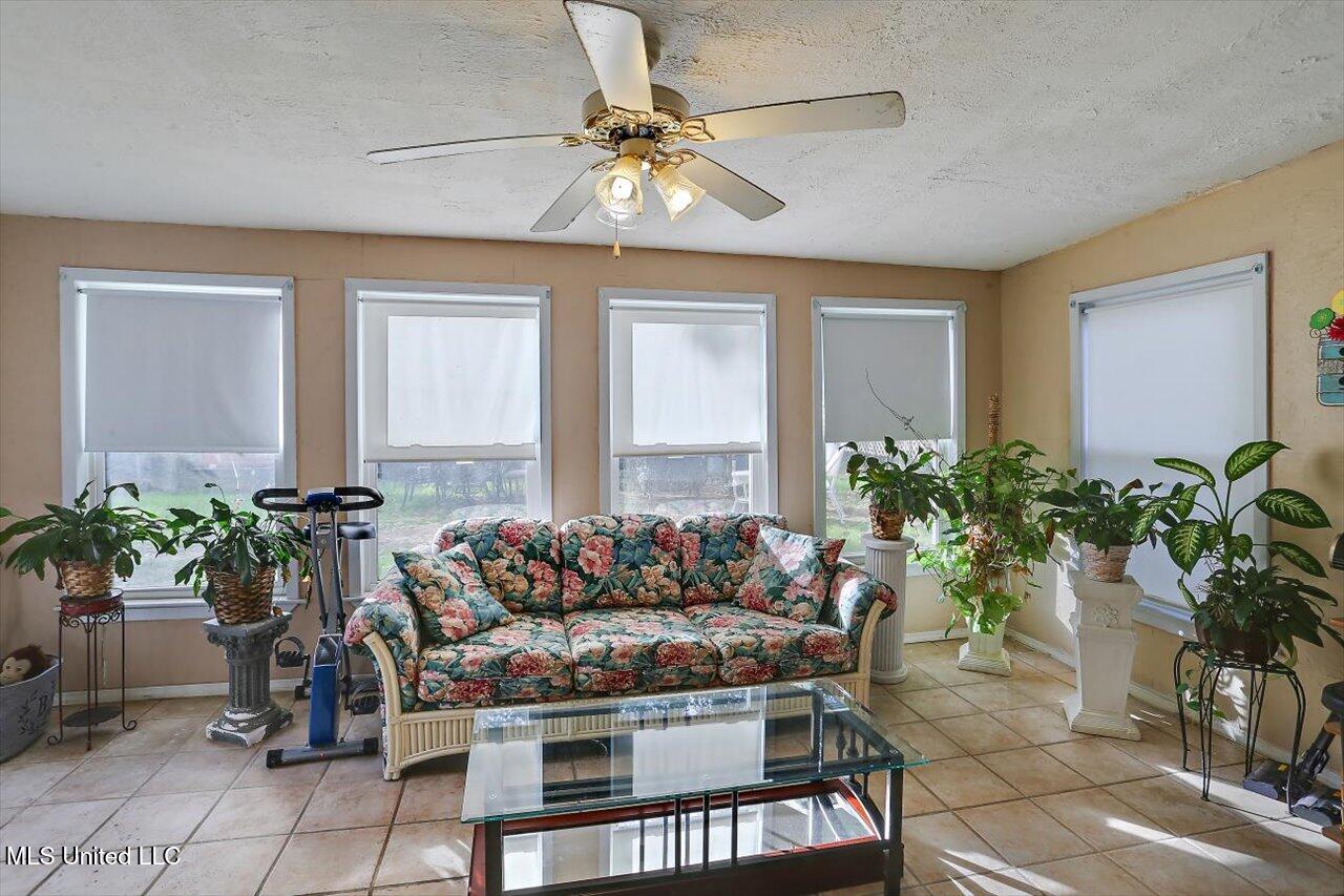 532 Bellevue Street Property Photo 16