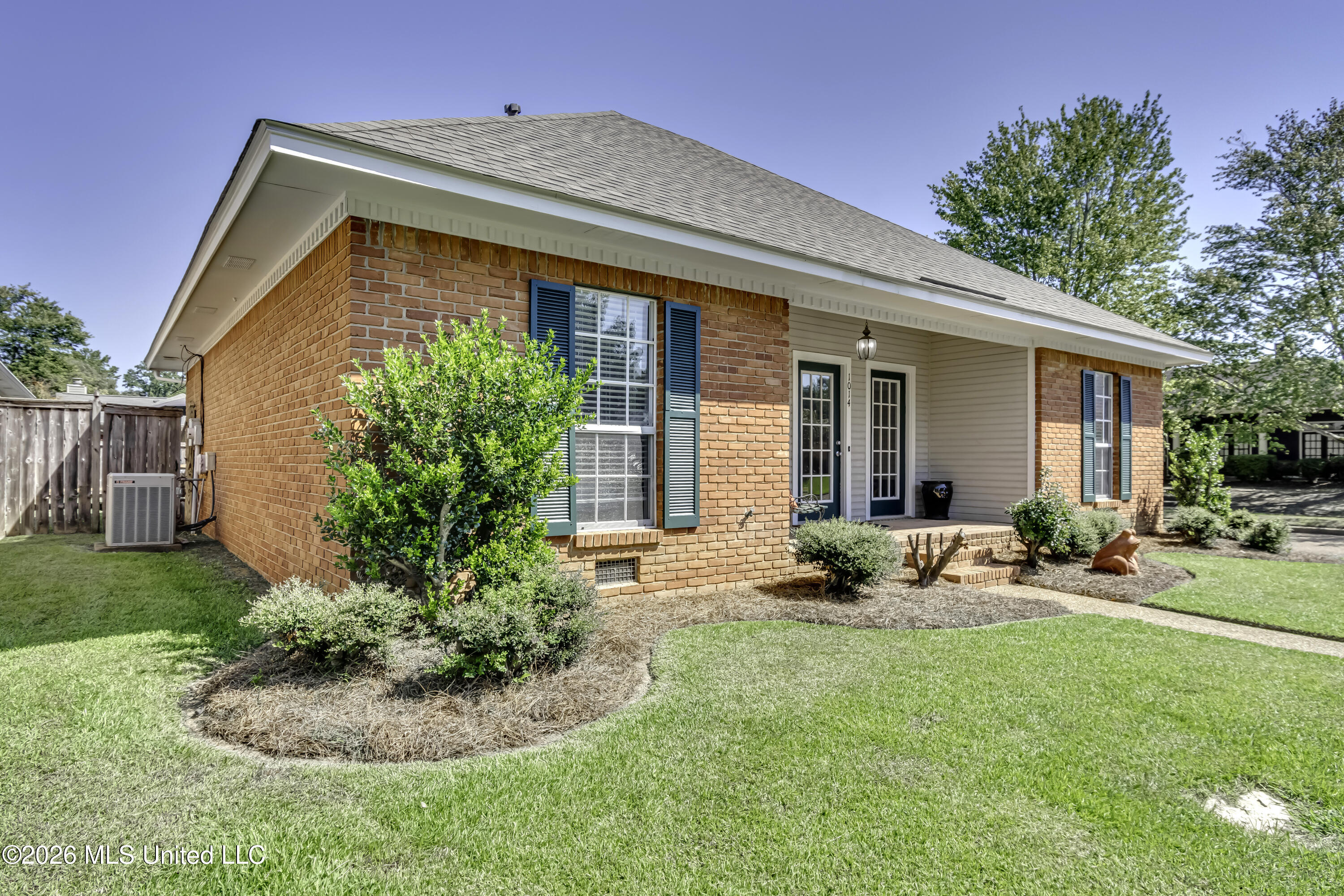 1014 Cherrystone Court Property Photo 4