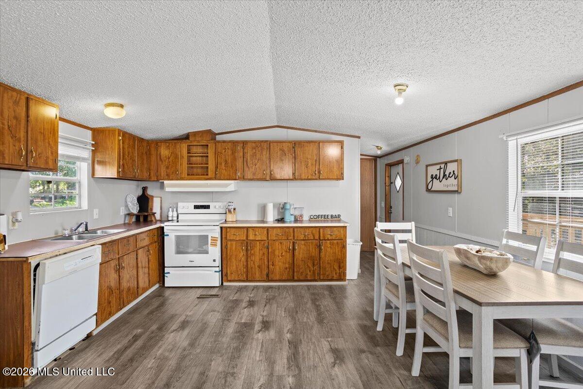 28 Herrington Property Photo 10