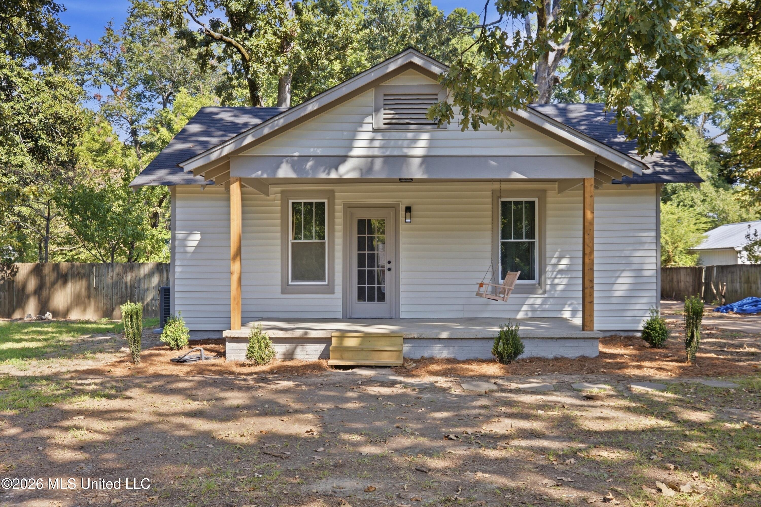 108 Camille Street Property Photo 2