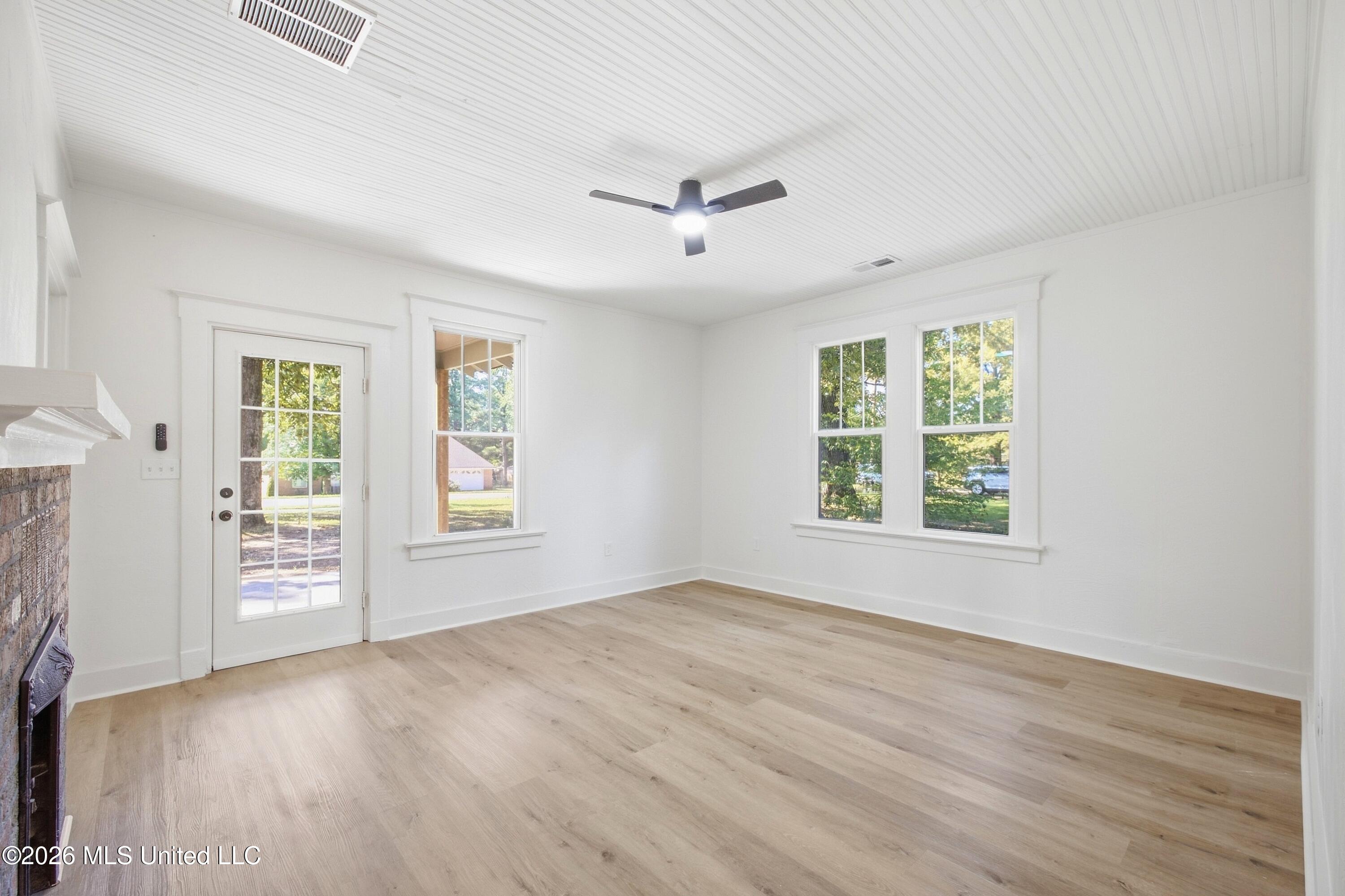108 Camille Street Property Photo 5