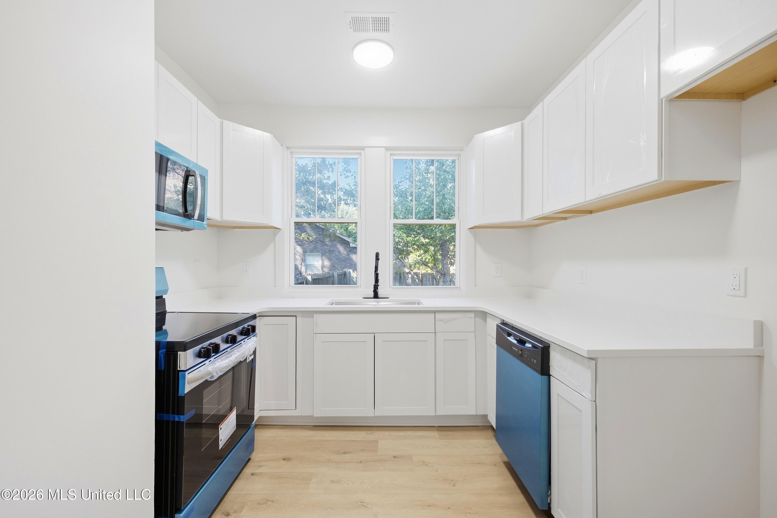 108 Camille Street Property Photo 7
