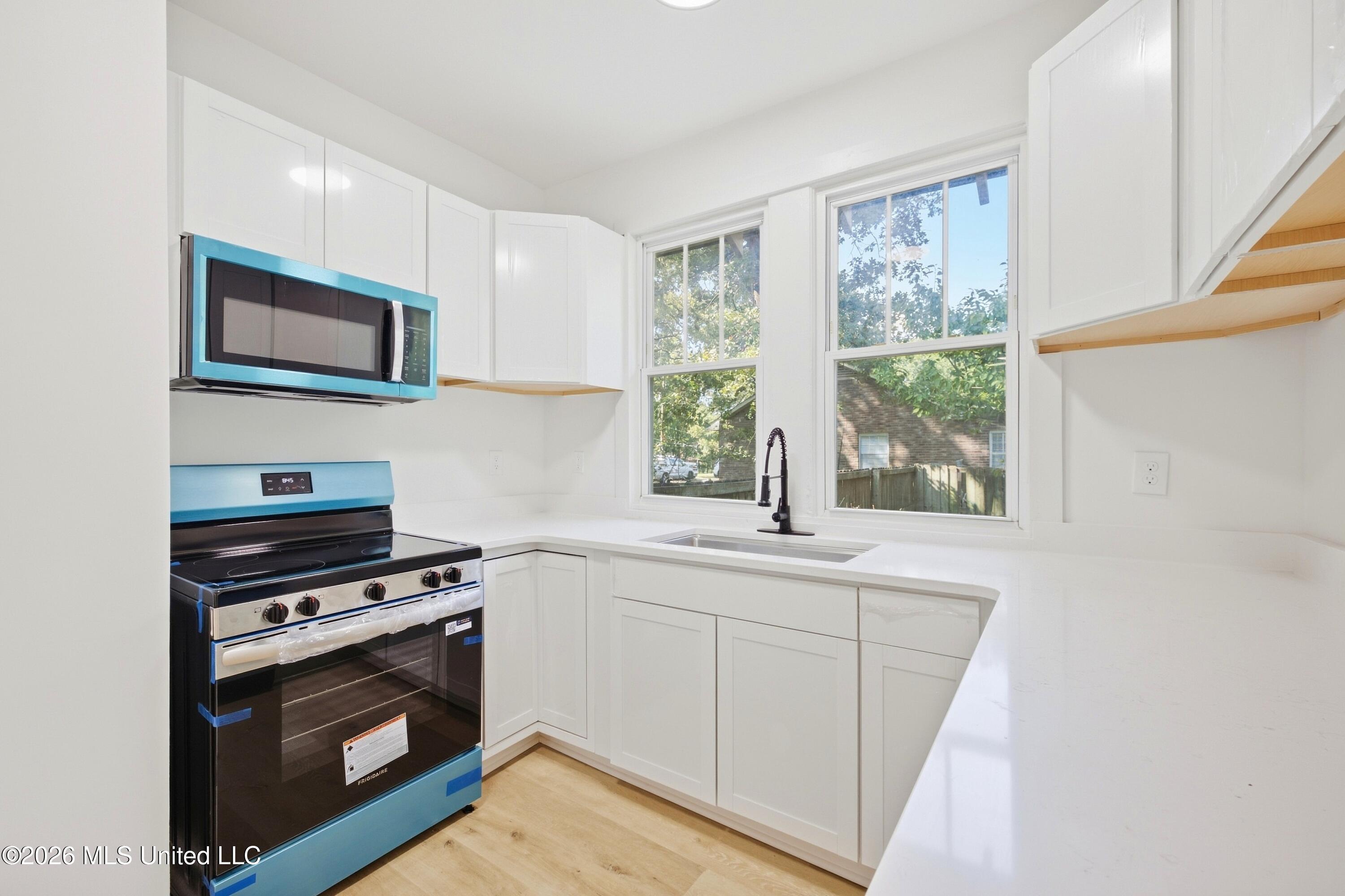 108 Camille Street Property Photo 8