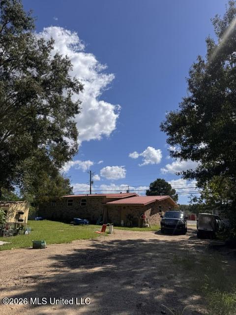 8268 Woolmarket Road Property Photo 3