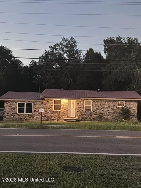 8268 Woolmarket Road Property Photo 4