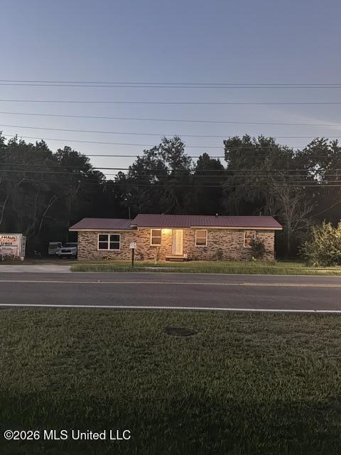 8268 Woolmarket Road Property Photo 5
